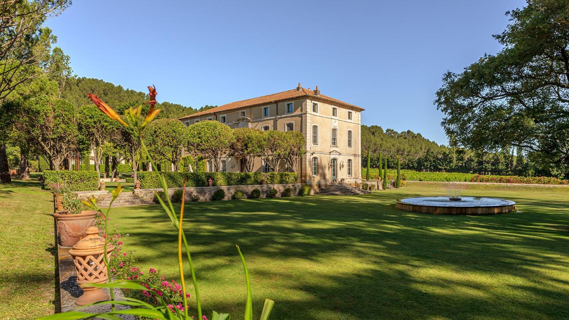 Chateau Talaud Loriol-du-Comtat Ngoại thất bức ảnh