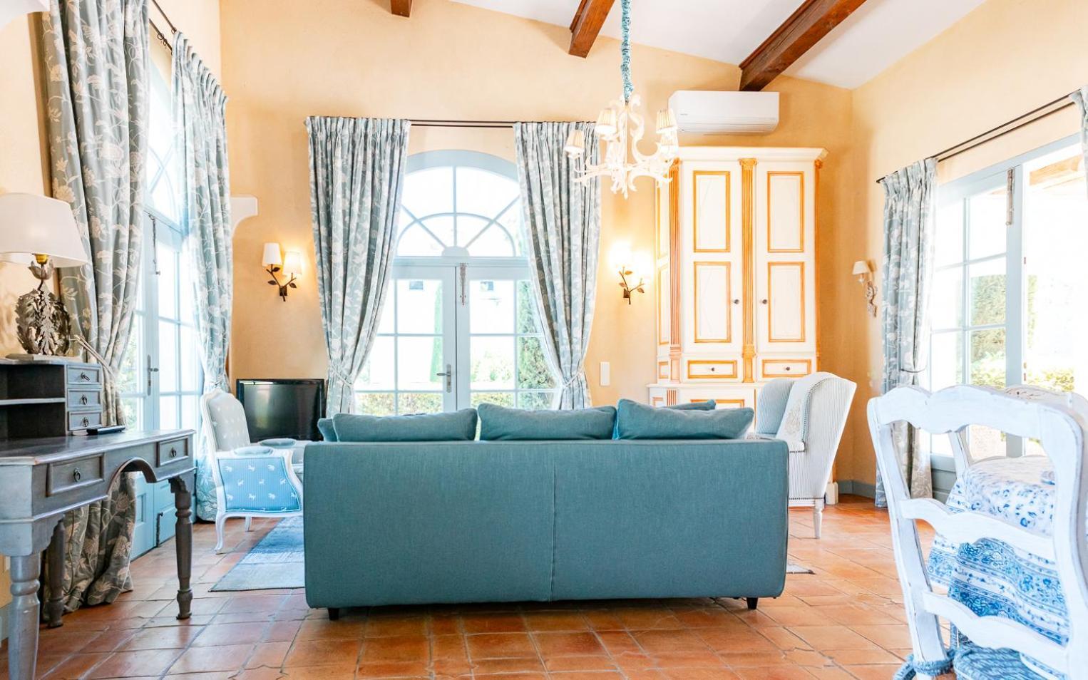 Chateau Talaud Loriol-du-Comtat Phòng bức ảnh